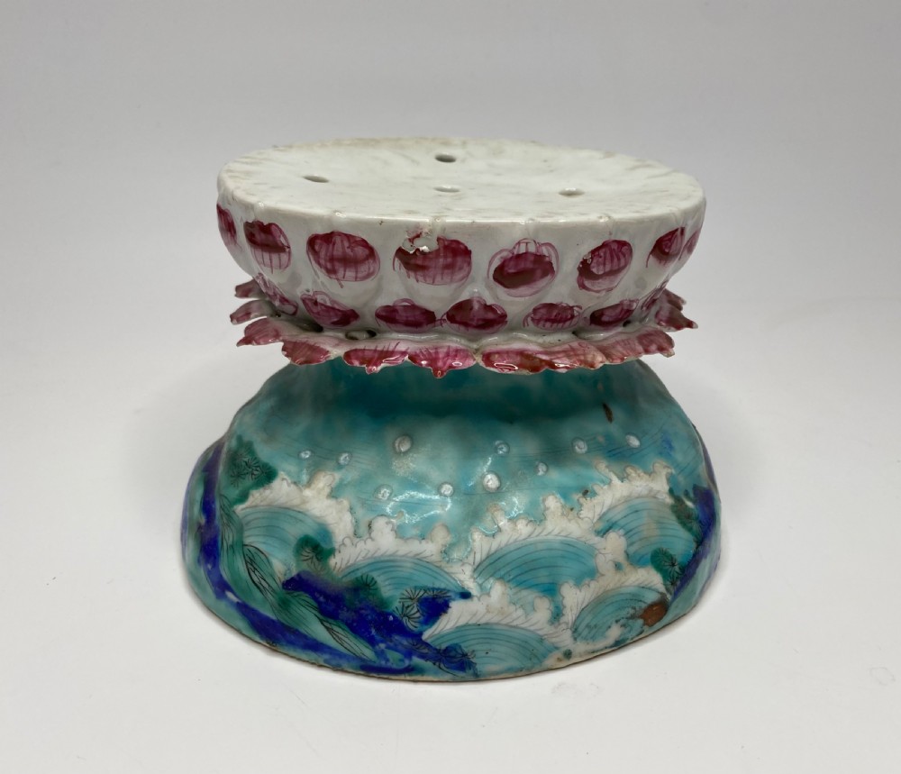 Chinese porcelain Guanyin and stand, 19th C. Qing Period. View XIV