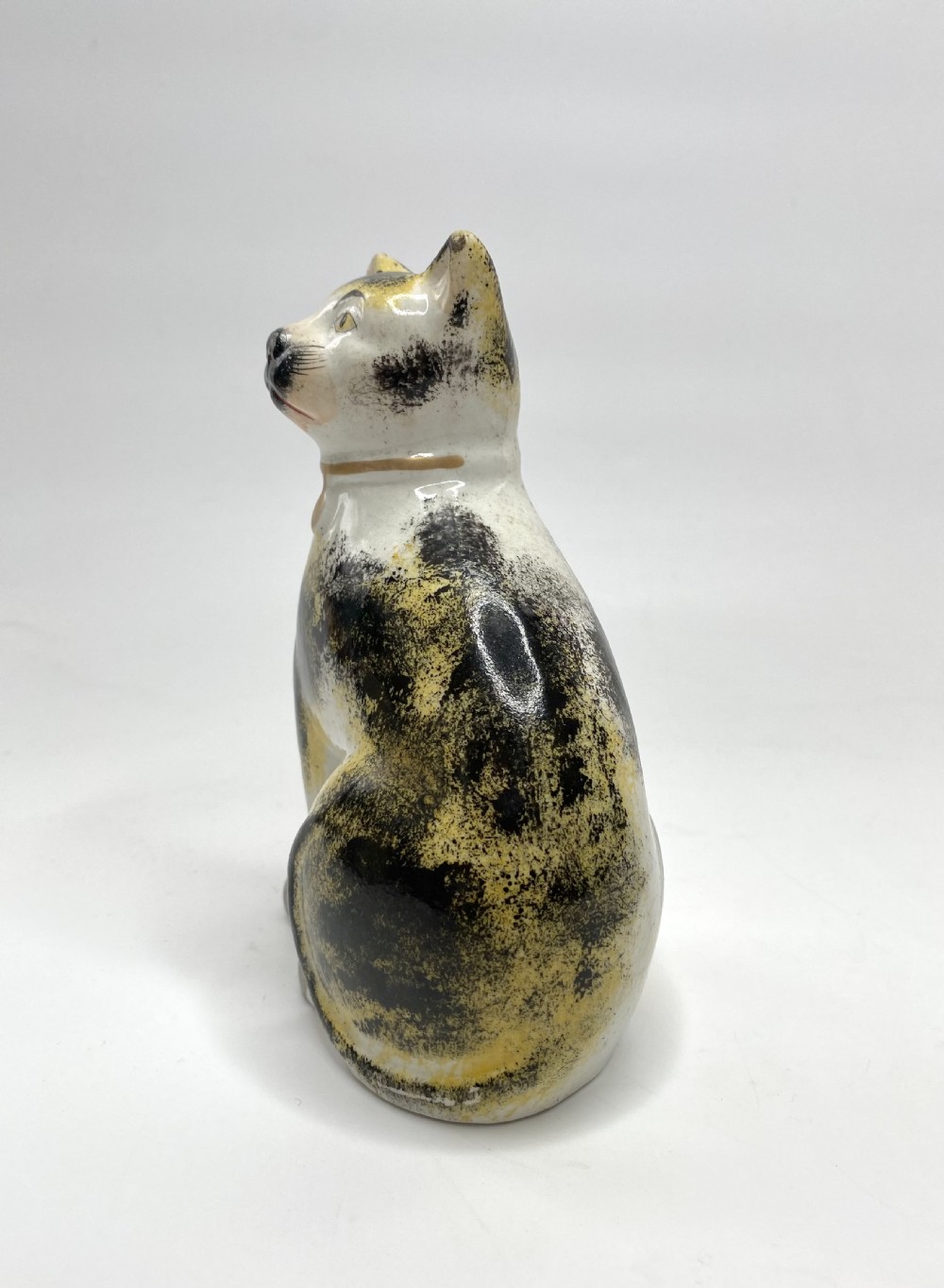 Staffordshire seated cat, c. 1850. View IV