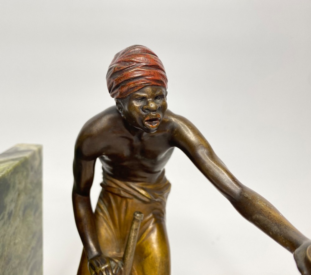 Arab street vendors, cold painted bronze figures, Bruno Zach, c. 1920. View XVIII