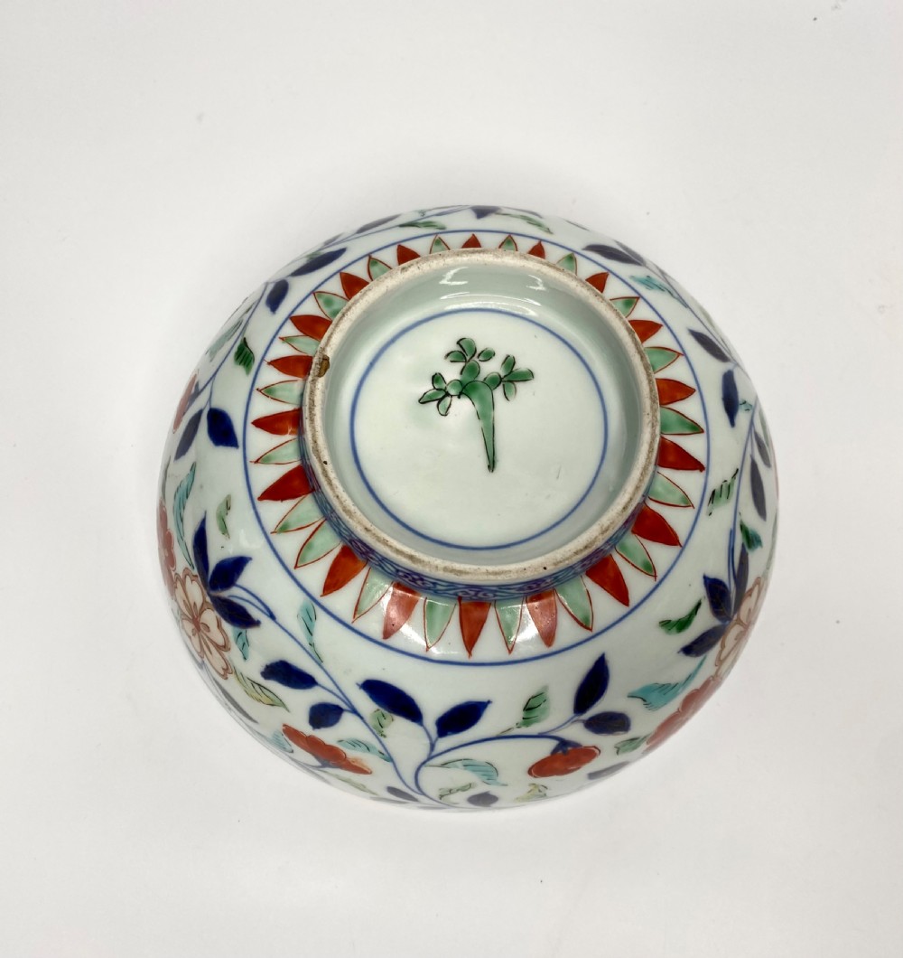 Japanese porcelain bowl, Kakiemon kilns, c. 1700. Genroku Period. View V