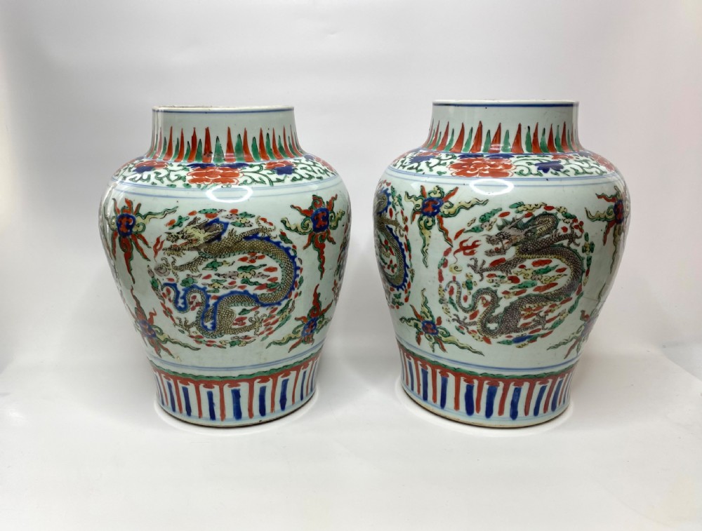 Pair Chinese wucai Dragon jars, c.1650, Shunzhi Period.