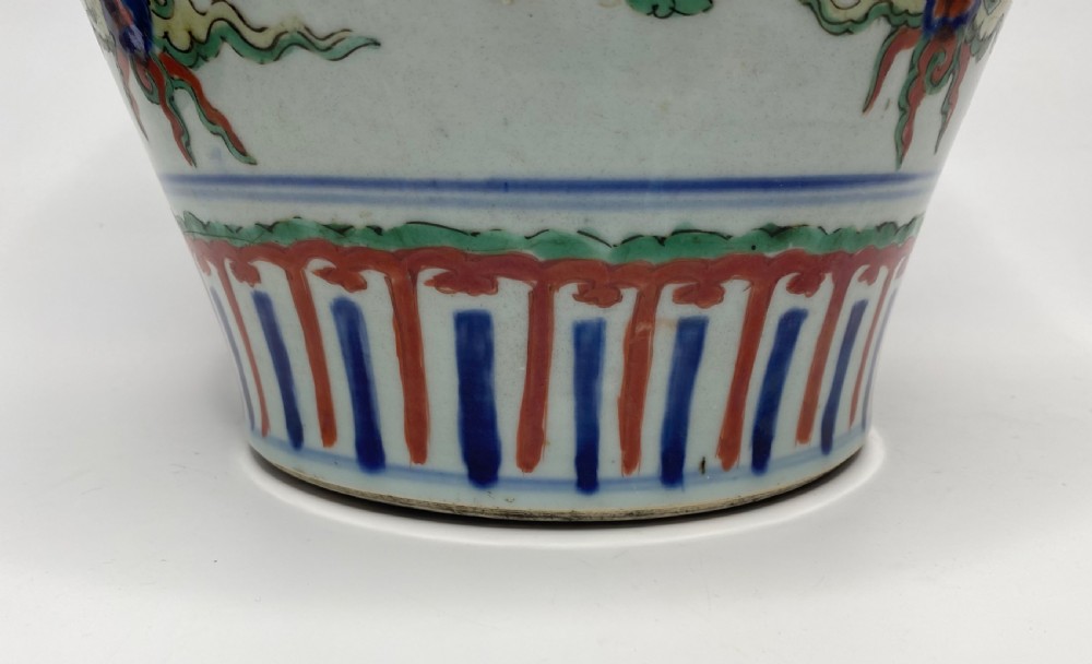 Pair Chinese wucai Dragon jars, c.1650, Shunzhi Period. View IX