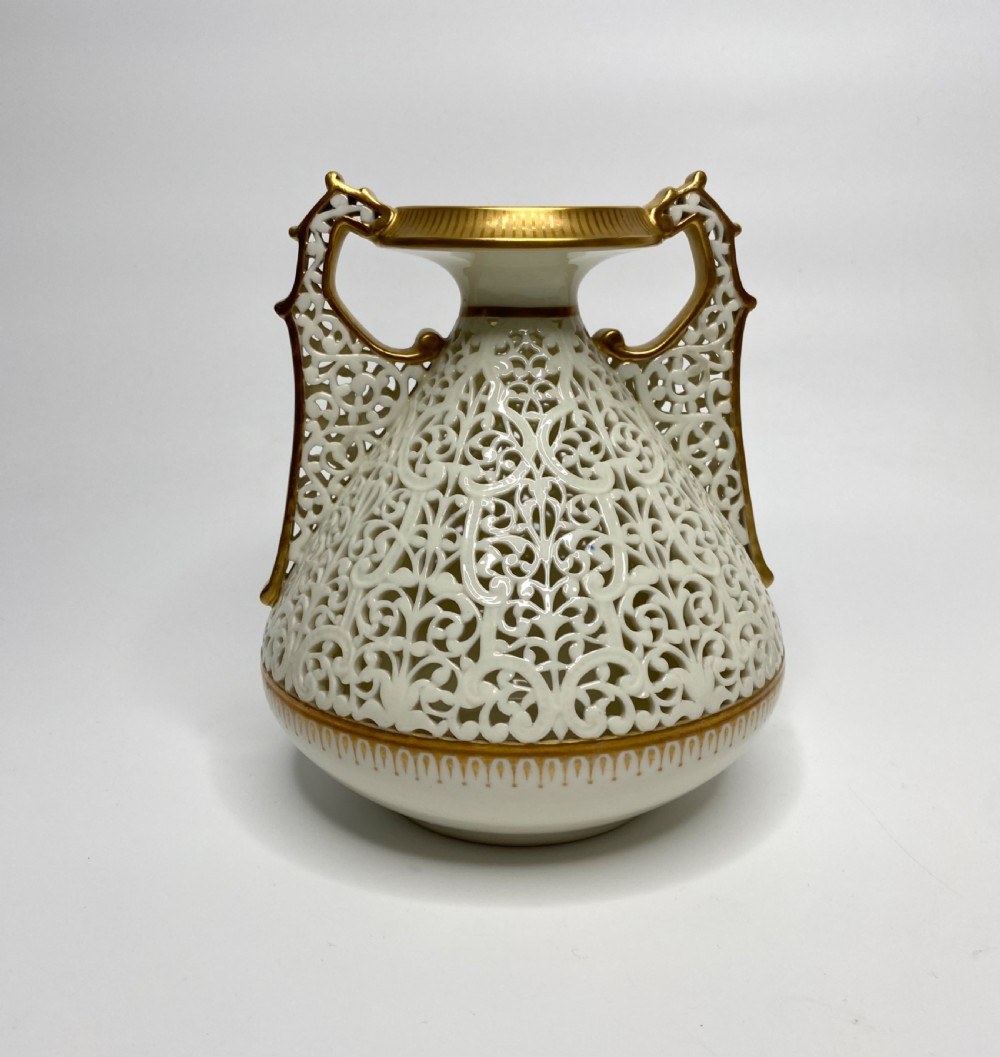 Graingers Worcester pair of reticulated vases, c. 1880. View III