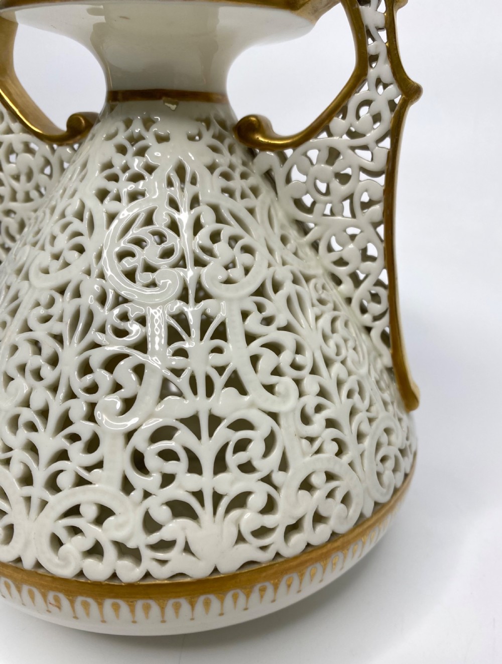 Graingers Worcester pair of reticulated vases, c. 1880. View X