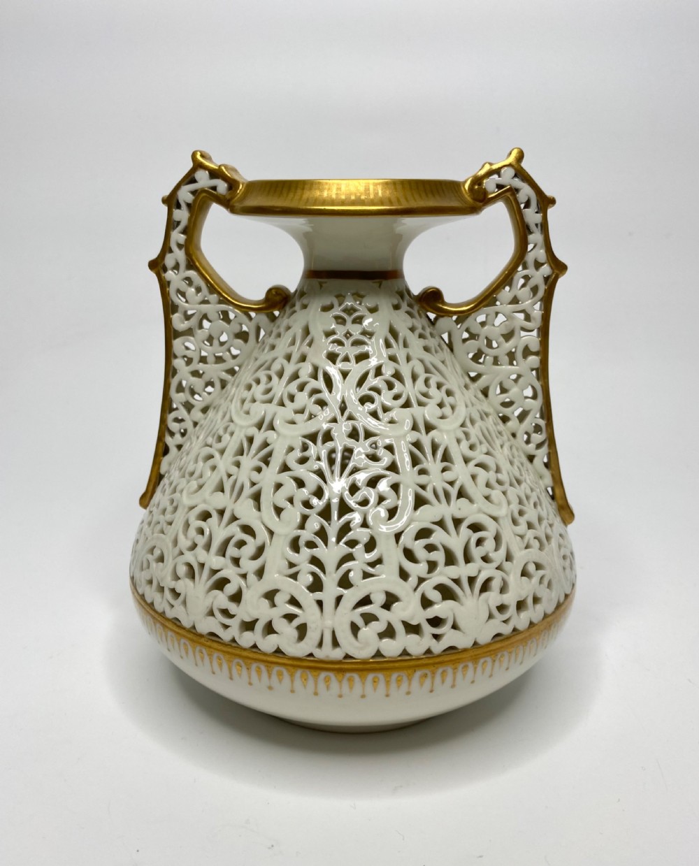 Graingers Worcester pair of reticulated vases, c. 1880. View XI