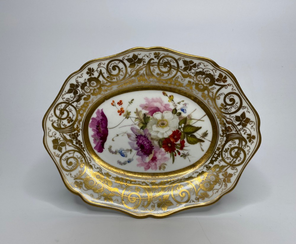 English porcelain sauce tureen, cover & stand, c. 1820. View II