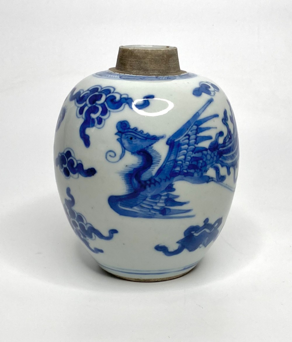 Chinese porcelain jar, c. 1700. Kangxi Period.