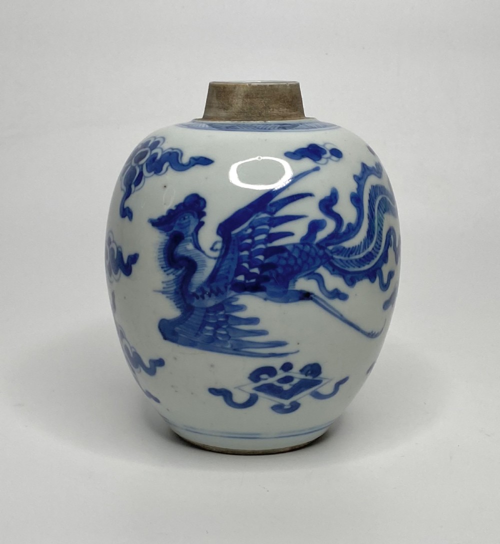 Chinese porcelain jar, c. 1700. Kangxi Period. View II