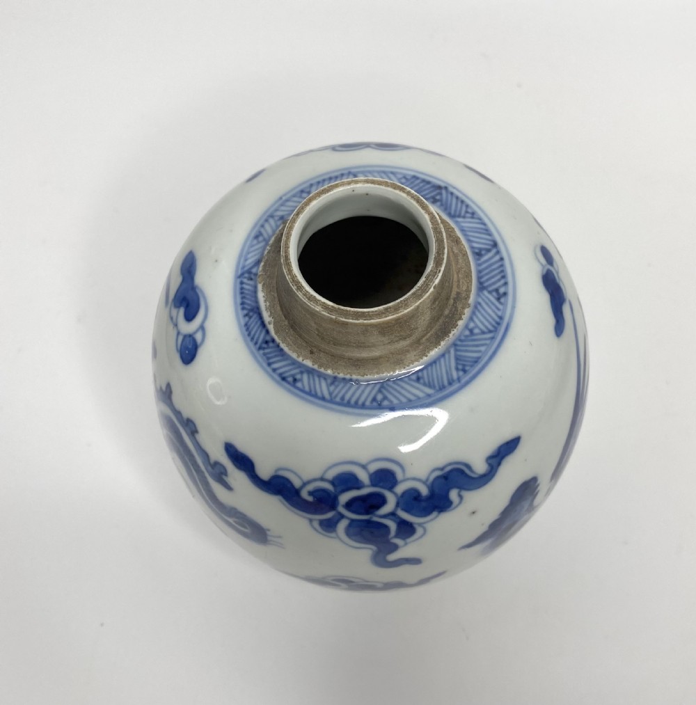 Chinese porcelain jar, c. 1700. Kangxi Period. View VI