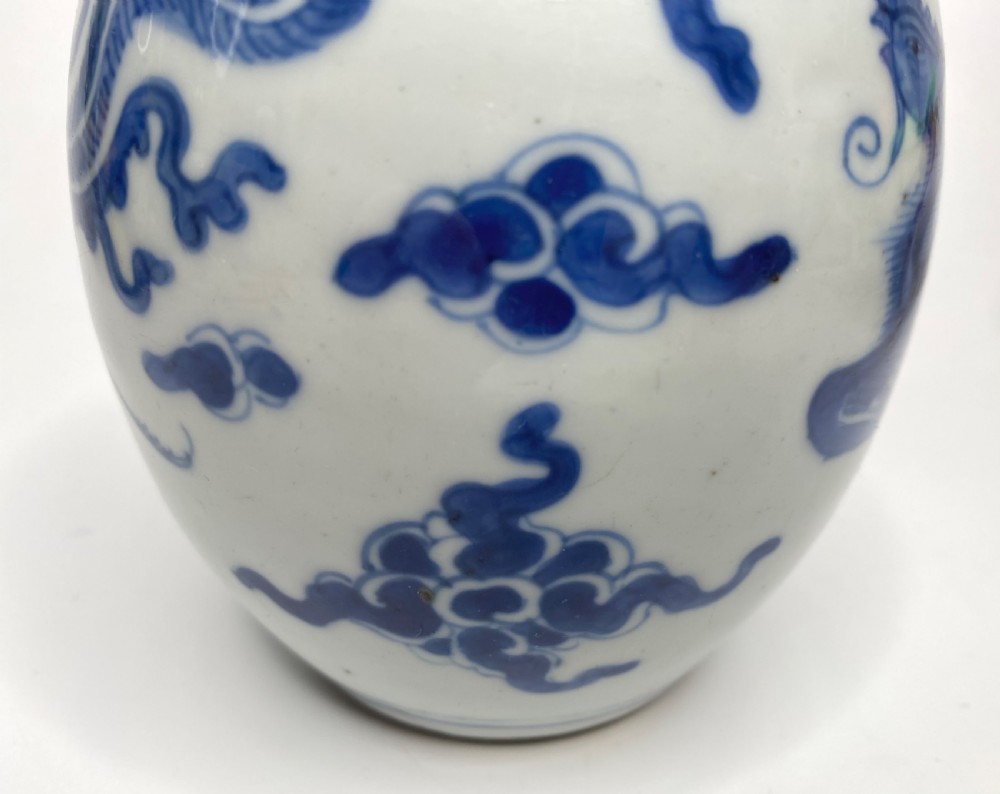 Chinese porcelain jar, c. 1700. Kangxi Period. View VIII