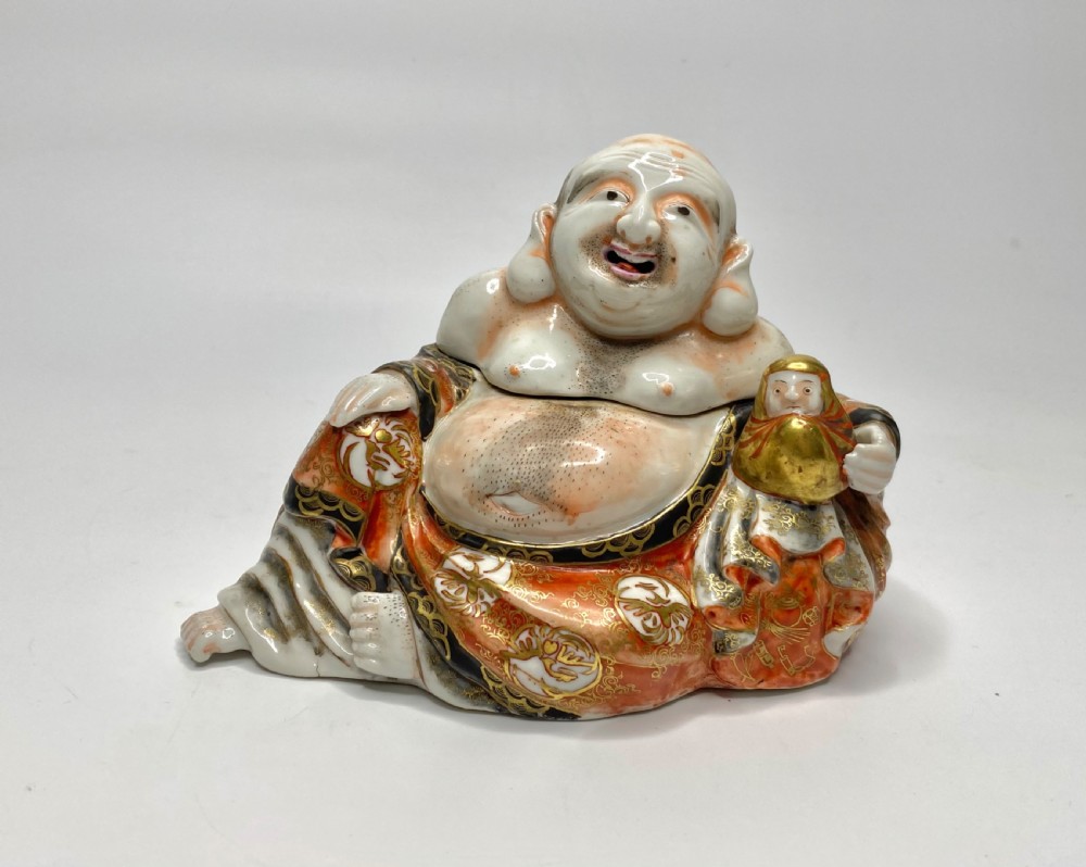 Kutani porcelain Hotei koro and cover, Meiji Period.