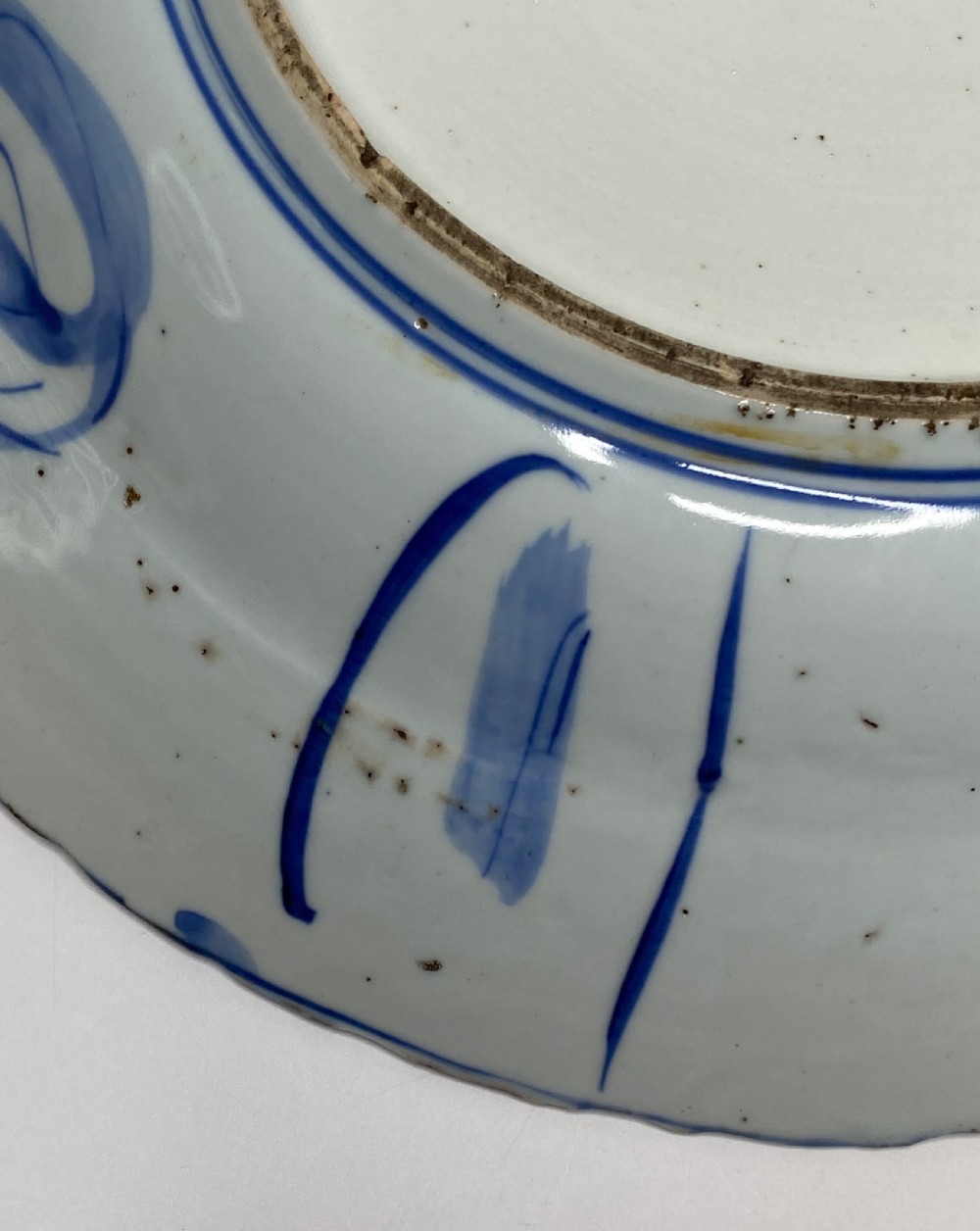 Chinese Kraak porcelain charger, Wanli, 1573-1619. Ming Period. View IX