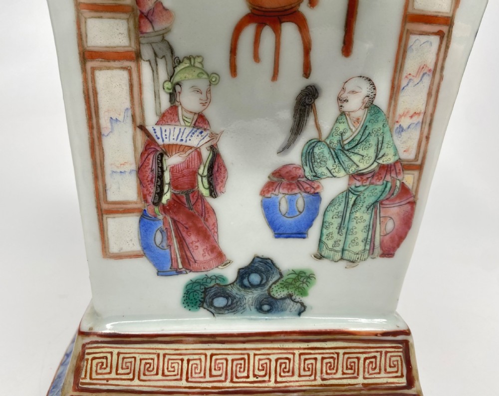 Chinese porcelain bough pot & cover, c. 1840. Qing Dynasty. View VII