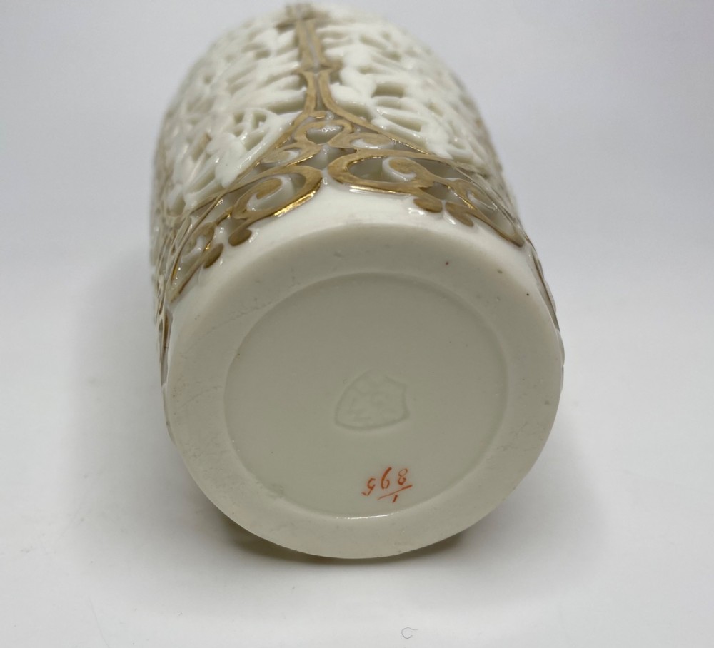 Graingers Worcester, pair of reticulated vases, c. 1890. View II