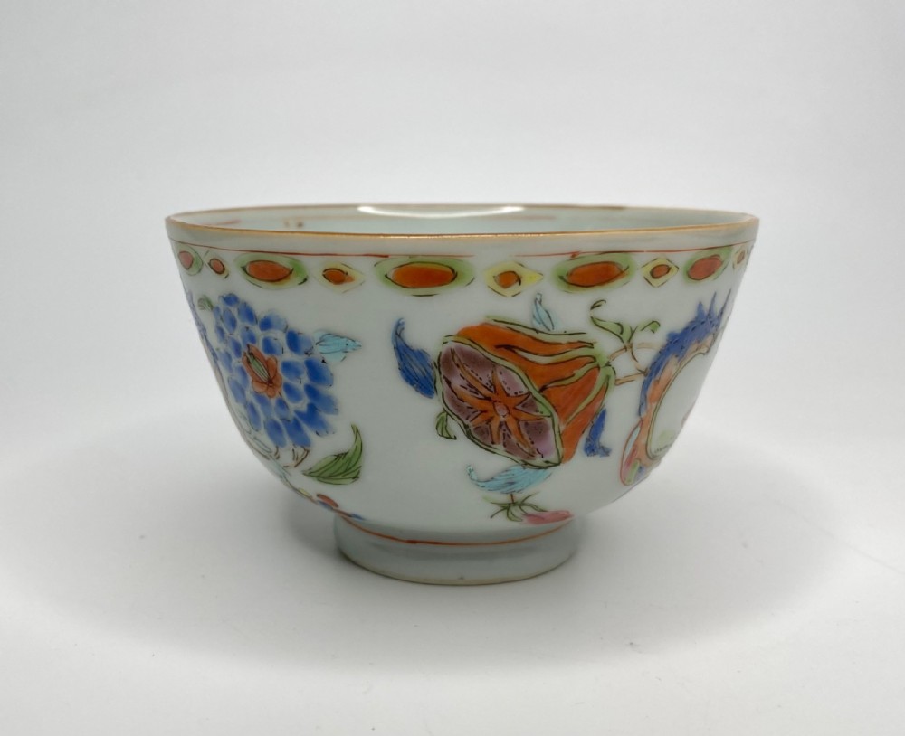 Chinese porcelain Madame de Pompadour teabowl & saucer, c. 1745, Qianlong. View XI