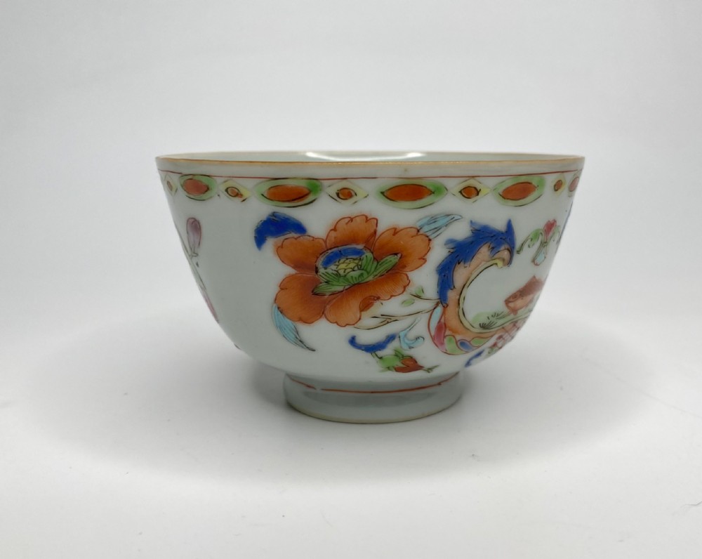 Chinese porcelain Madame de Pompadour teabowl & saucer, c. 1745, Qianlong. View XIV