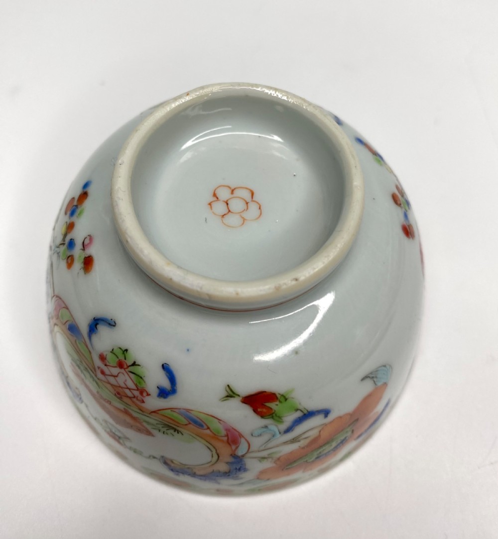 Chinese porcelain Madame de Pompadour teabowl & saucer, c. 1745, Qianlong. View XVII