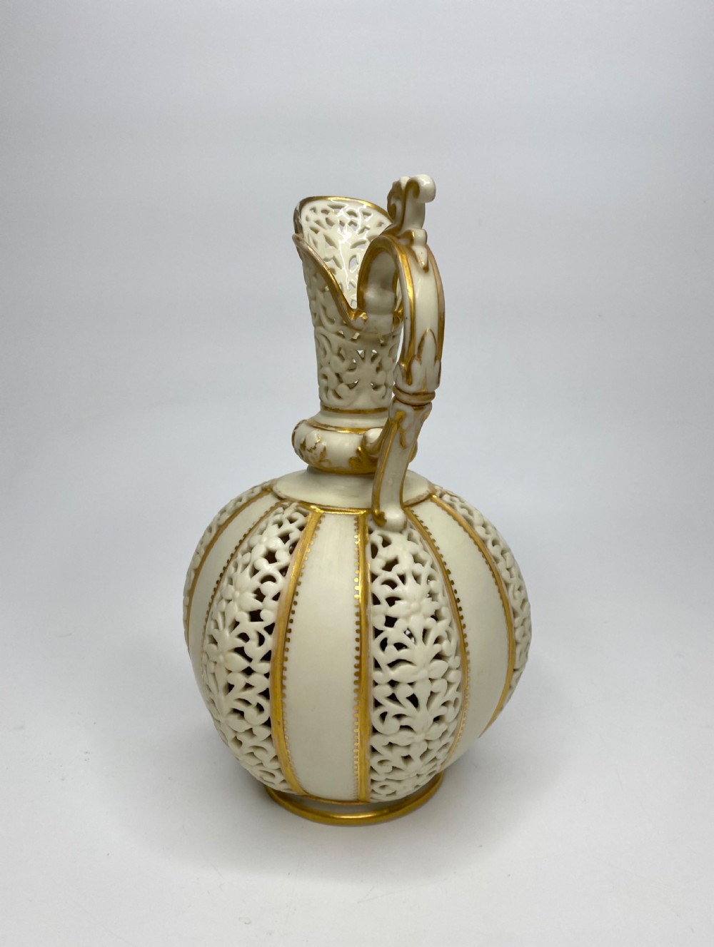 Graingers Worcester reticulated ewer, c. 1890. View IV