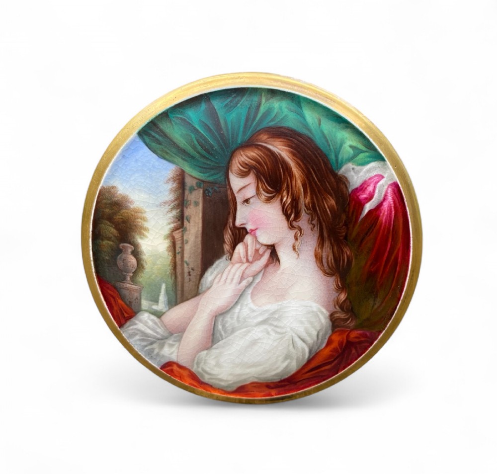 English porcelain box & cover, c. 1835.
