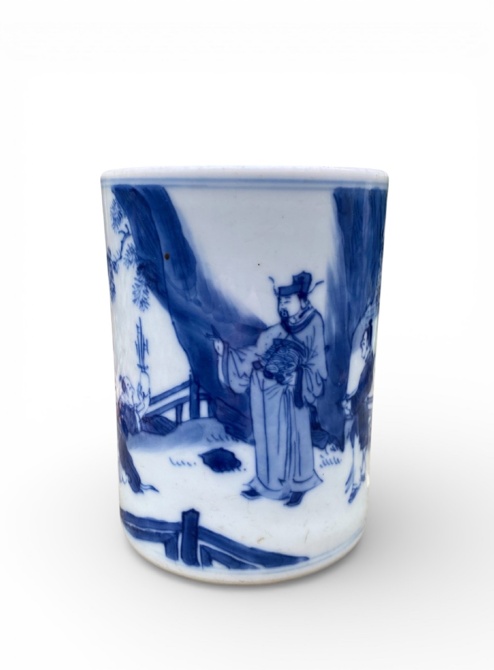 Chinese porcelain brush pot, c. 1700. Kangxi Period.