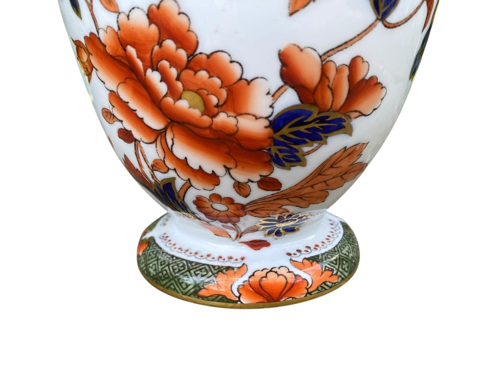 Spode Copeland’s pair Imari vases, c. 1900. View V