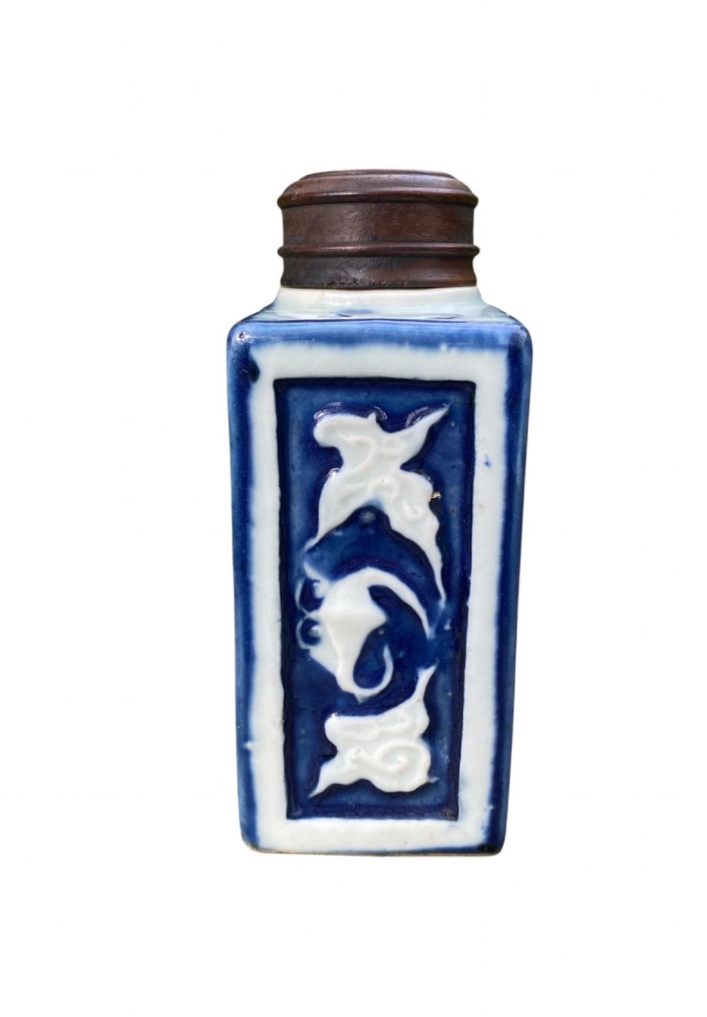 Chinese porcelain tea caddy, Dragons, 18th Century, Qing Dynasty. View V
