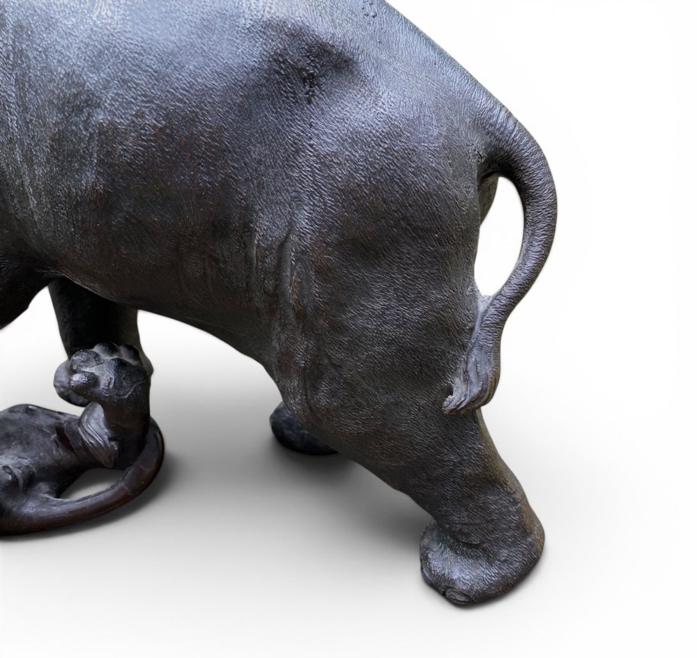 Japanese bronze okimono of an elephant, Maruki Company, Meiji Period. View VIII