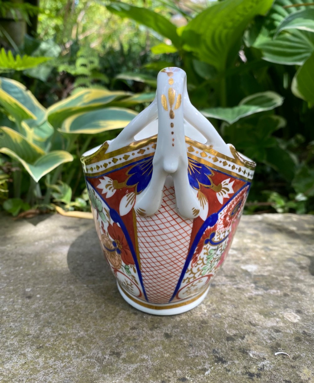 Chamberlains Worcester porcelain sucrier, c. 1810. View IV