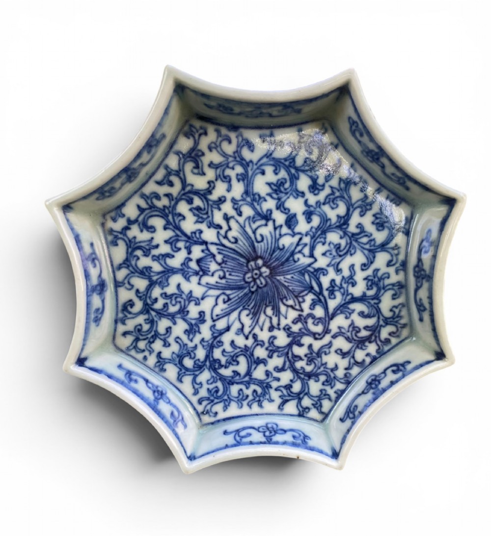 Chinese porcelain segmented sweetmeat dishes, c. 1800, Qing Dynasty. View III