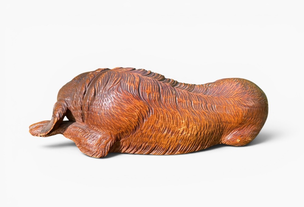 Black Forest carved St Bernard, c. 1900. View III