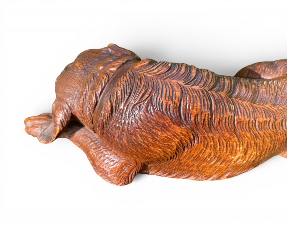 Black Forest carved St Bernard, c. 1900. View IV