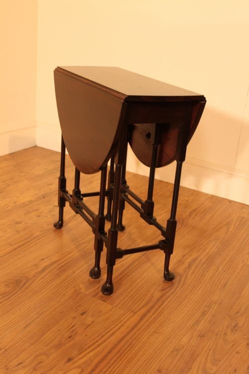 Mahogany Edwardian Chippendale Style Gate Leg