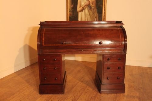 Victorian Mahogany Cylinder Desk