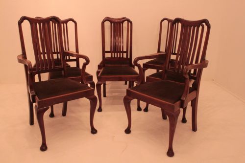 Set of 8 Mahogany Queen Anne Style Dining Chairs