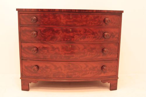 Mahogany 4 Drawer Bow Fronted Chest of Drawers