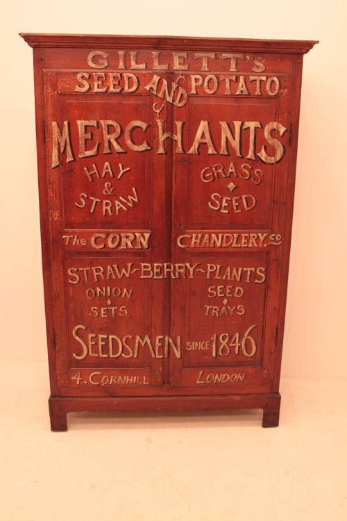 Decorated 2 Door Caninet