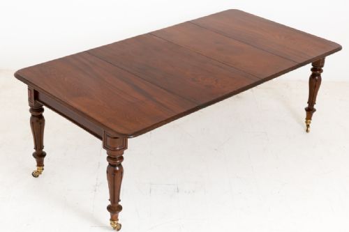 Mid Victorian Mahogany Extending Dining Table