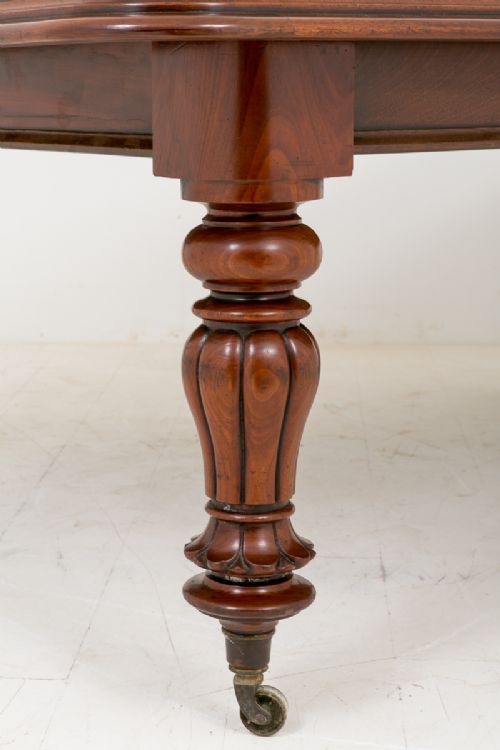 fig 1. Early Victorian Mahogany Extending Dining Table