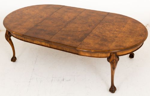 Late Victorian Walnut Extending Dining Table