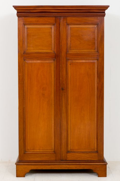 Georgian Influenced 2 Door Mahogany Wardrobe / Cupboard