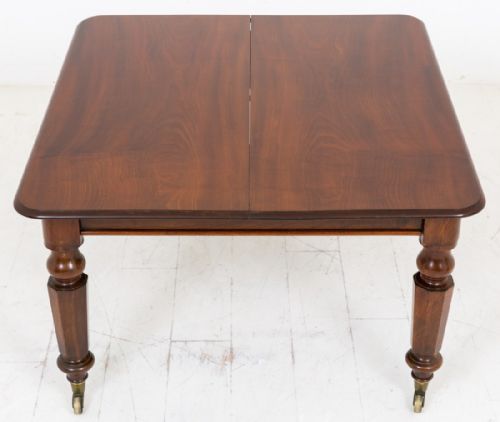 fig 1. Mid Victorian Mahogany Extending Dining Table.