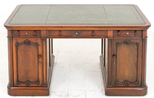 Mid Victorian Partners Desk