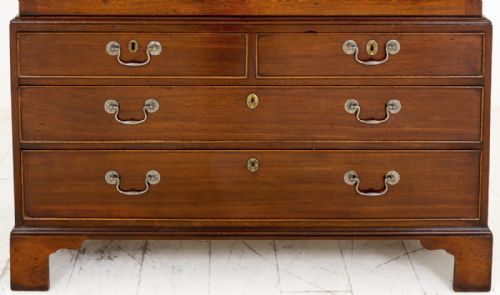 MAHOGANY DISPLAY CABINET - ADDITIONAL PHOTO 2