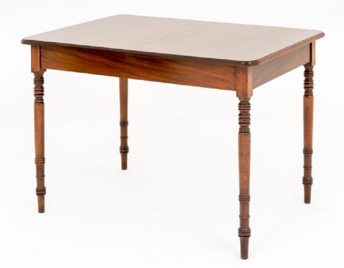 VERY SMALL MAHOGANY EXTENDING DINING TABLE - ADDITIONAL PHOTO 8