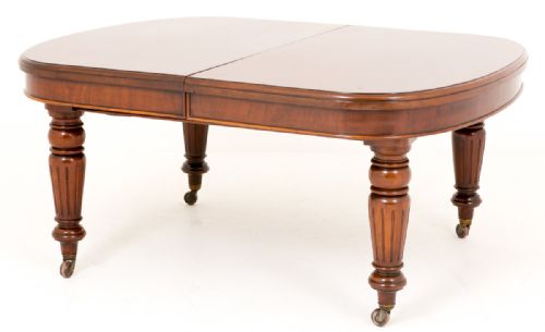 fig 1. Victorian Mahogany Extending Dining Table