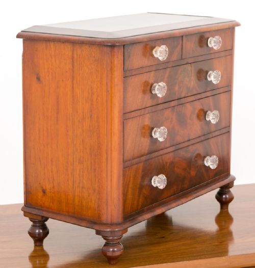 Mahogany Apprentice Chest of Drawers