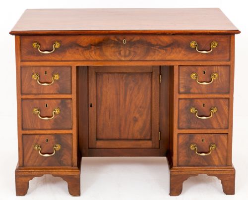 George III Mahogany Gentleman's Dressing Table