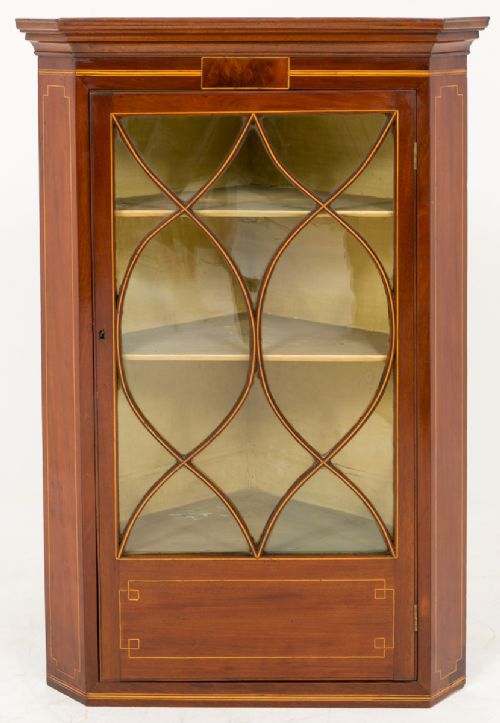 Pretty Georgian Mahogany Corner Cabinet