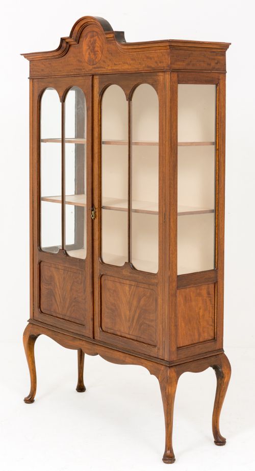 Mahogany 2 Door Display Cabinet