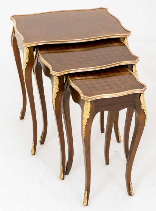 Pretty French Nest of 3 Tables